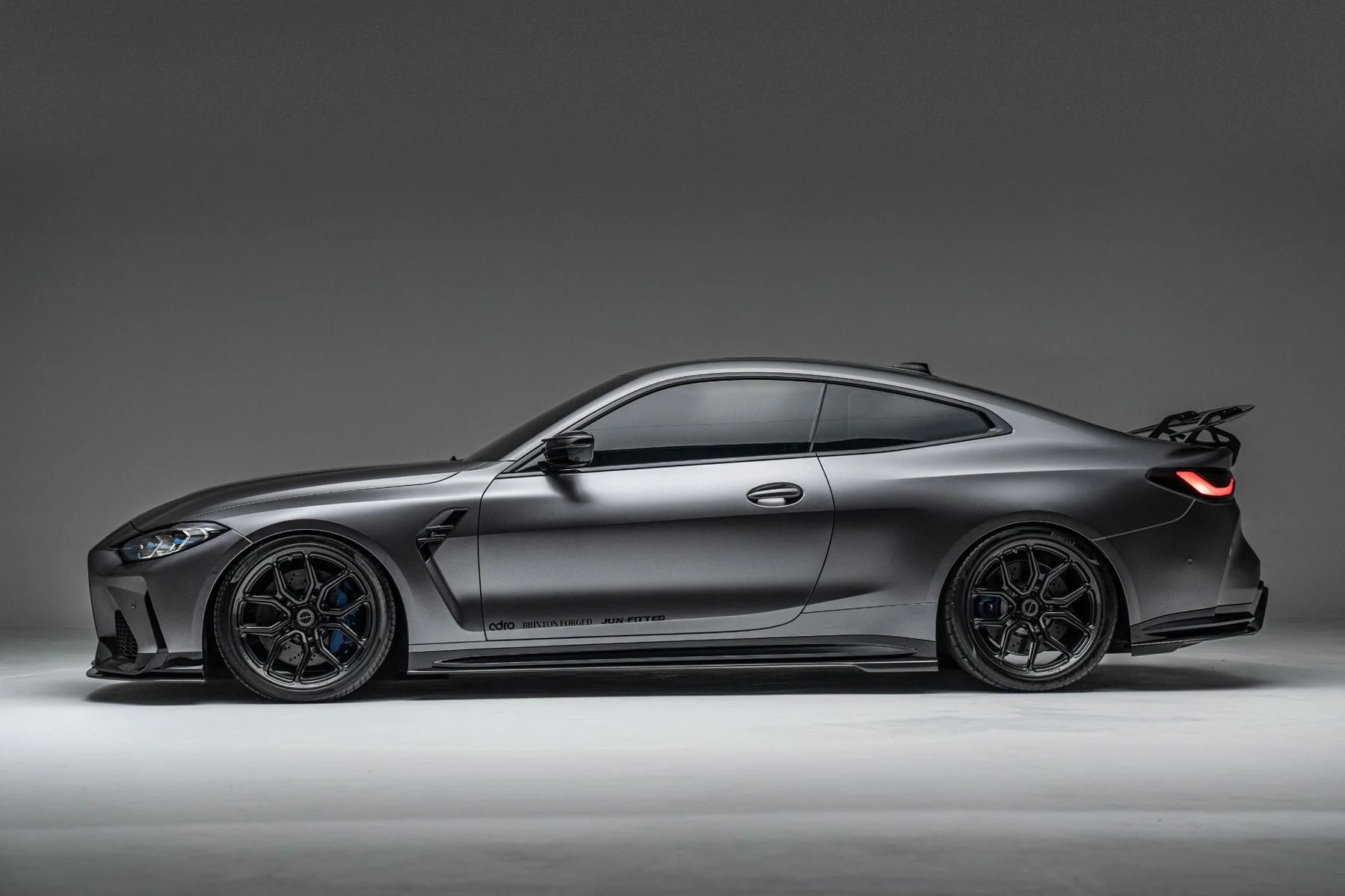 ADRO - BMW M4 Side skirts