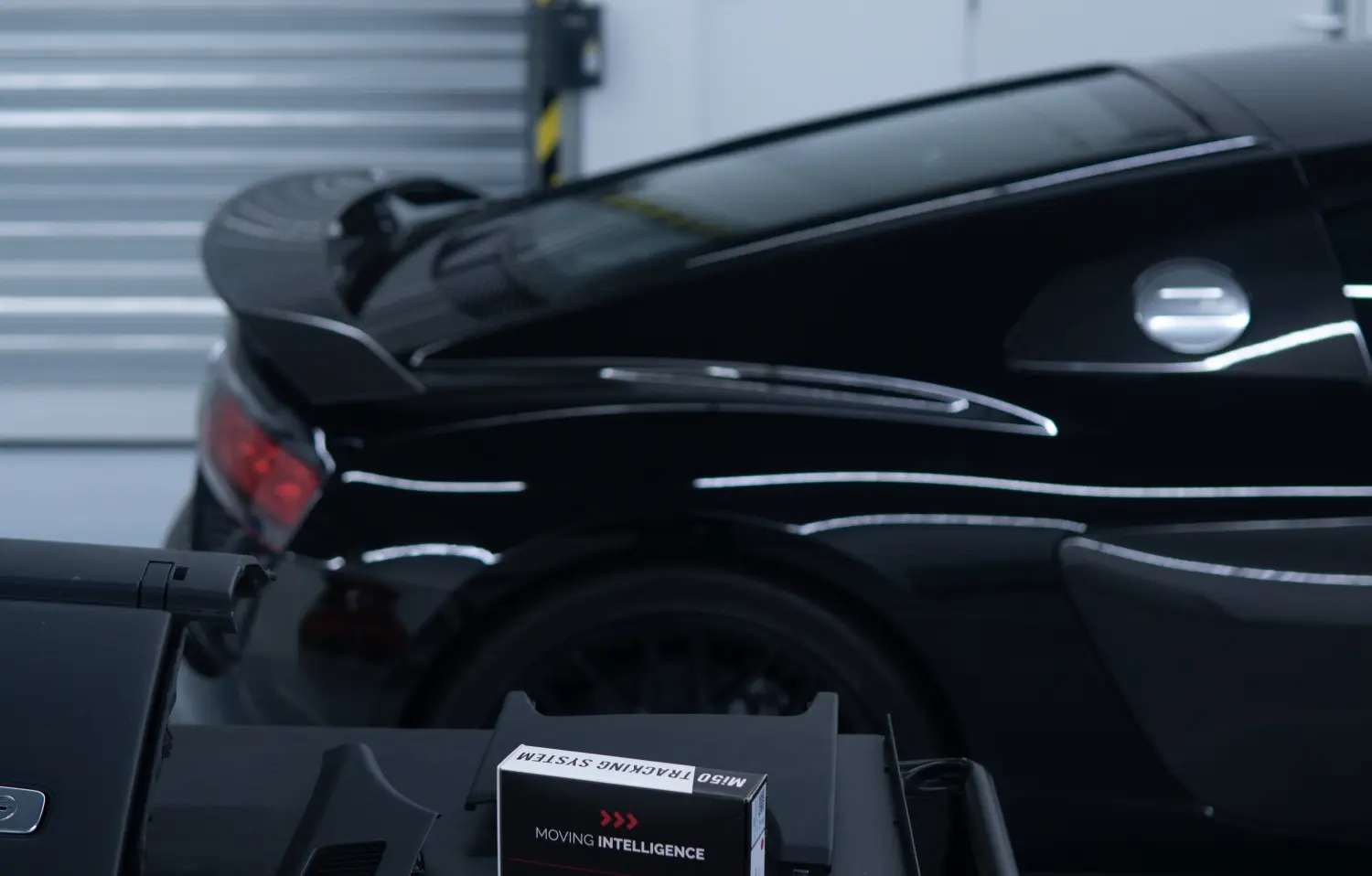 Adaptive Automotive - Instalación de alarma de coche Kiwa SCM
